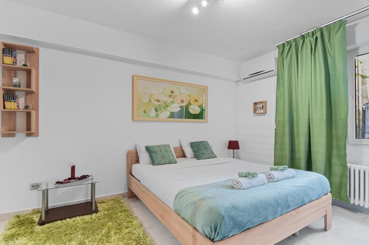 Central Studio Emerald Apartment Bucharest Luaran gambar
